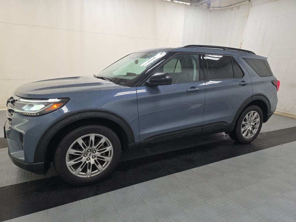 2026 Ford Explorer Active photo
